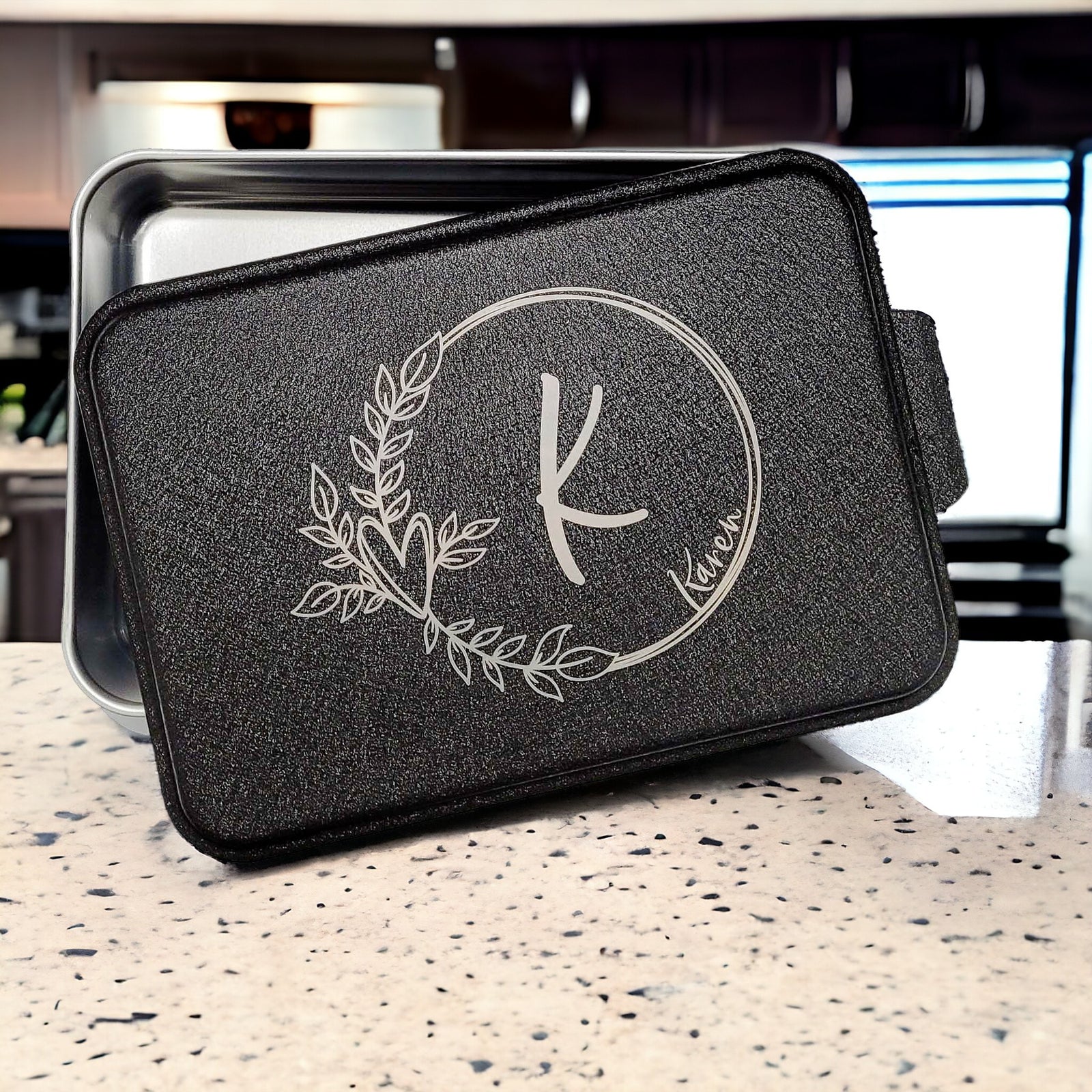 Personalized Engraved Cake Pan Black - Sunny Box